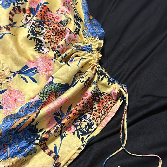 Dress - Picture 2 of 3